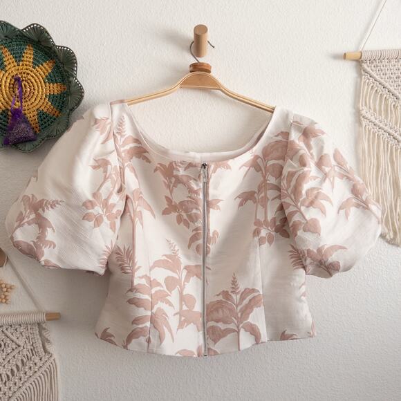 Ted Baker Floral Puff Sleeve Riverr Wide Neck Crop Size 5 Cream and Pink - Picture 3 of 9